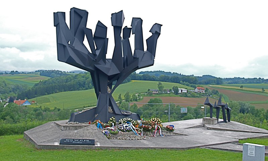 2009-05-16 Gedenkfahrt nach Mauthausen 2009
 09gedenk_P5161259.jpg