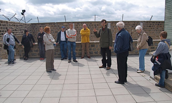 2009-05-16 Gedenkfahrt nach Mauthausen 2009
 09gedenk_P5161356.jpg