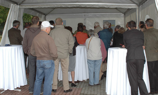 2009-10-09 Infoveranstaltung zum Projekt Rathausplatz
 09porrInfo_DSC_0033.jpg