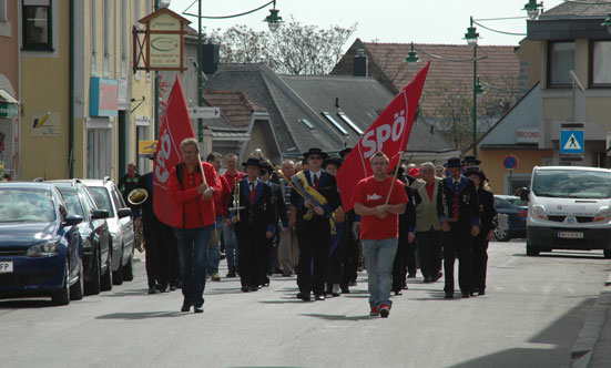 2010-05-01 1. Mai-Feier
 10Mai1_DSC_0037.jpg