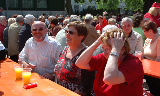 2010-05-01 1. Mai-Feier
 10Mai1_DSC_0094.jpg