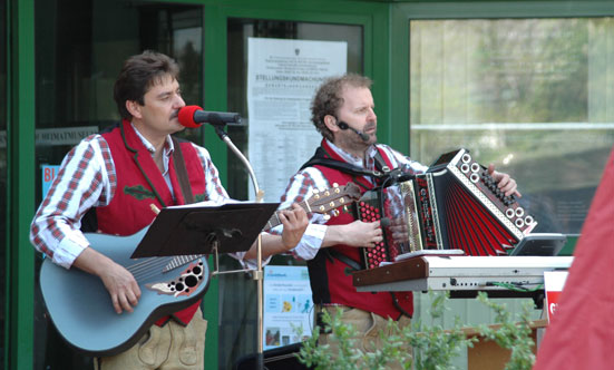 2010-05-01 1. Mai-Feier
 10Mai1_DSC_0101.jpg