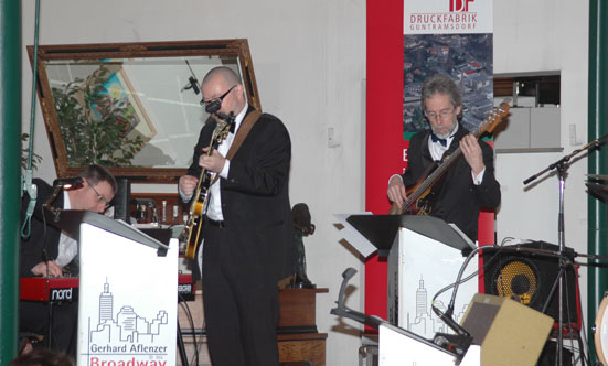 2010-03-06 Gerhard Aflenzer Broadway Bigband 
 10aflenzer_DSC_0044.jpg