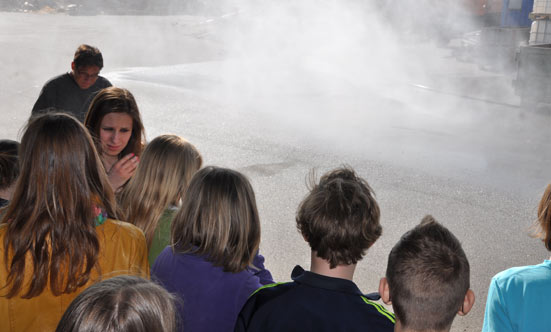 2012-03-28 Mittelschule in der Klranlage zu Besuch
 12MSklaeanlage_DSC_0012.jpg