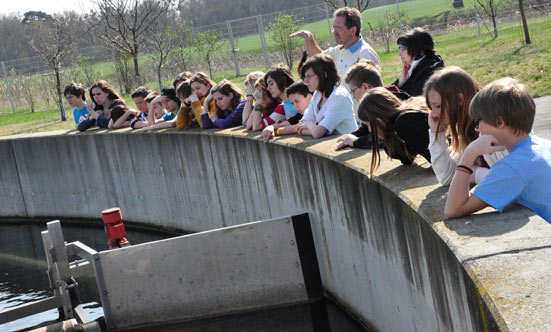 2012-03-28 Mittelschule in der Klranlage zu Besuch
 12MSklaeanlage_DSC_0026.jpg