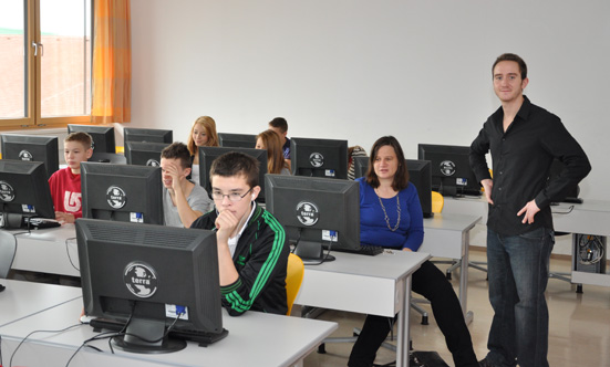 2012-11-24 Neue Mittelschule
 12NMSoffeneTuer_DSC_0045.jpg