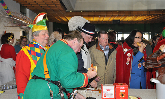 2012-02-21 Faschingdienstag im Rathaus
 12fasching_080.jpg