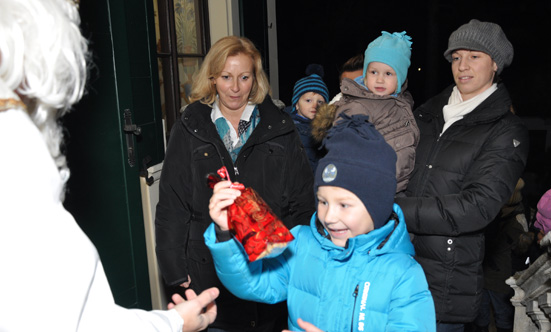 2014-12-04 Der Nikolo kommt!
 14Nikolo_DSC_0053.jpg