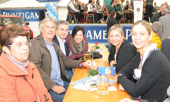 2015-10-26 Trachten-Gaudi am Nationalfeiertag
 15Okt26_DSC_0099.jpg