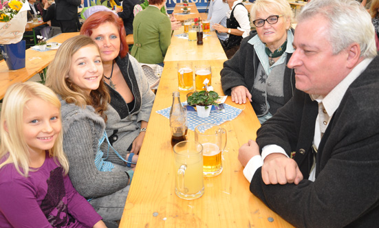 2015-10-26 Trachten-Gaudi am Nationalfeiertag
 15Okt26_DSC_0103.jpg