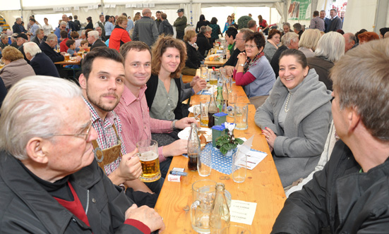 2015-10-26 Trachten-Gaudi am Nationalfeiertag
 15Okt26_DSC_0189.jpg