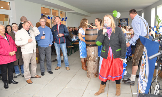 2015-09-26 Wies`n Fest zur Rathausplatz-Erffnung
 15WiesnGaudi_DSC_0080.jpg