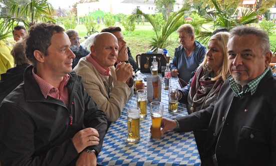 2015-09-26 Wies`n Fest zur Rathausplatz-Erffnung
 15WiesnGaudi_DSC_0145.jpg