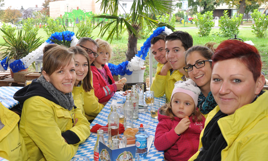 2015-09-26 Wies`n Fest zur Rathausplatz-Erffnung
 15WiesnGaudi_DSC_0147.jpg