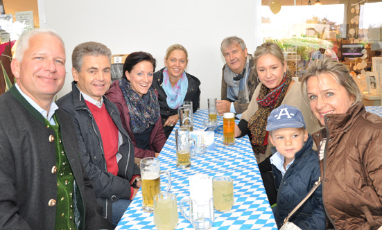 2015-09-26 Wies`n Fest zur Rathausplatz-Erffnung
 15WiesnGaudi_DSC_0149.jpg