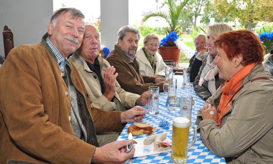 2015-09-26 Wies`n Fest zur Rathausplatz-Erffnung
 15WiesnGaudi_DSC_0152.jpg