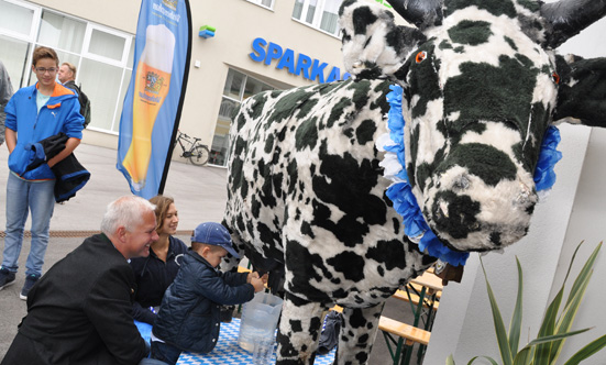 2015-09-26 Wies`n Fest zur Rathausplatz-Erffnung
 15WiesnGaudi_DSC_0171.jpg