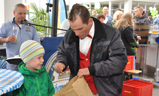 2015-09-26 Wies`n Fest zur Rathausplatz-Erffnung
 15WiesnGaudi_DSC_0187.jpg