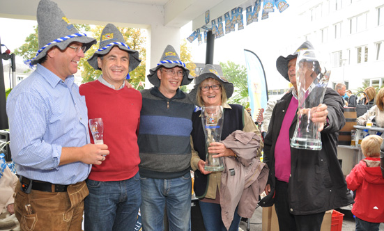 2015-09-26 Wies`n Fest zur Rathausplatz-Erffnung
 15WiesnGaudi_DSC_0242.jpg