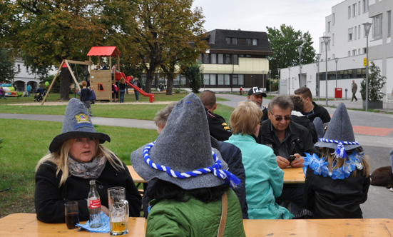 2015-09-26 Wies`n Fest zur Rathausplatz-Erffnung
 15WiesnGaudi_DSC_0275.jpg