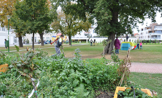 2015-09-26 Wies`n Fest zur Rathausplatz-Erffnung
 15WiesnGaudi_DSC_0302.jpg