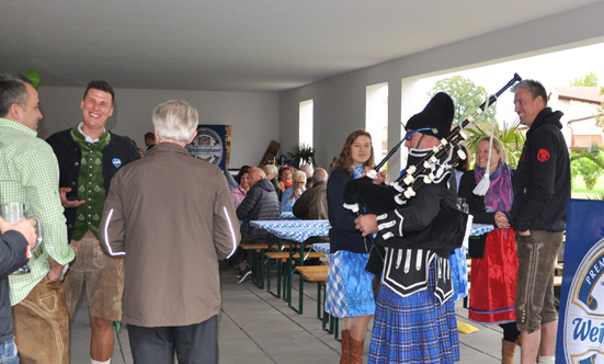 2015-09-26 Wies`n Fest zur Rathausplatz-Erffnung
 15WiesnGaudi_DSC_0326.jpg