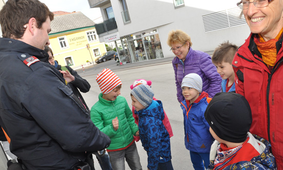 2016-04-28 Wenn ich gro bin, werde ich... Polizist/-in 
 16Bib133_DSC_0034.jpg