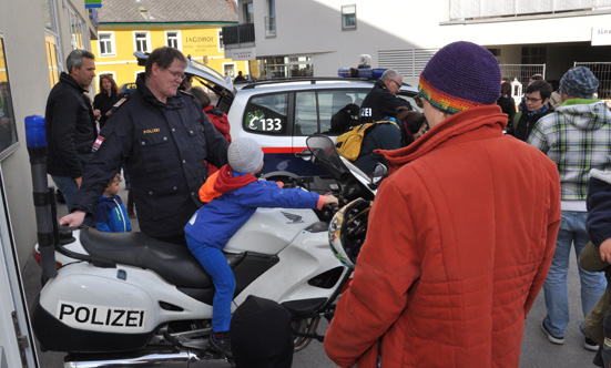 2016-04-28 Wenn ich gro bin, werde ich... Polizist/-in 
 16Bib133_DSC_0042.jpg