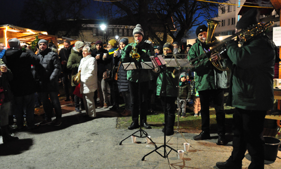 2017-12-01 Adventzauber am Rathausplatz
 17Adventzauber_DSC_0253.jpg