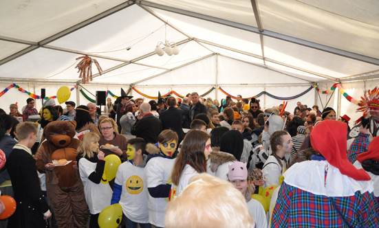 Faschingsparty beim Rathaus
 17fasching_DSC_0148.jpg