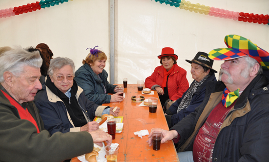Faschingsparty beim Rathaus
 17fasching_DSC_0226.jpg