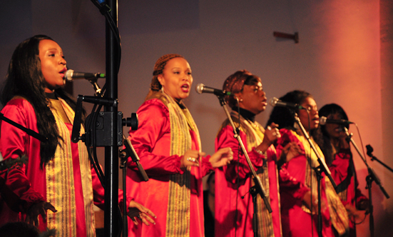 2016-12-11 Stella Jones u. Gruppe - Gospelkonzert
 17gospel_DSC_0012.jpg