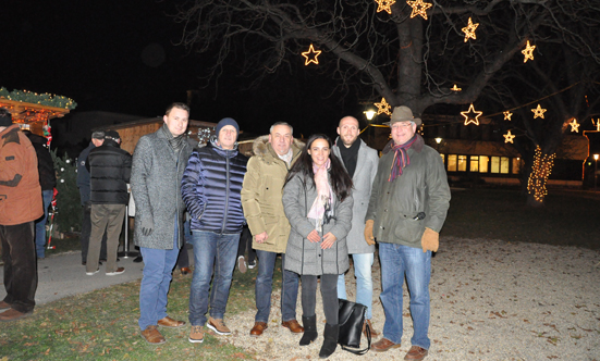 Adventzauber am Rathausplatz
 18Adventzauber_DSC_0337.jpg