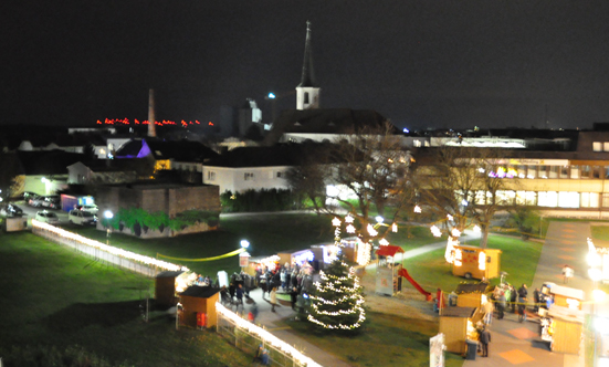 Adventzauber am Rathausplatz
 18Adventzauber_DSC_0377.jpg