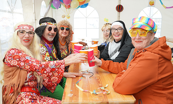 2024-02-13 Faschingdienstag vor dem Rathaus
 24fasching_DSC09352.jpg