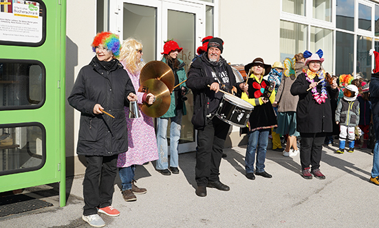 2024-02-13 Faschingdienstag vor dem Rathaus
 24fasching_DSC09500.jpg