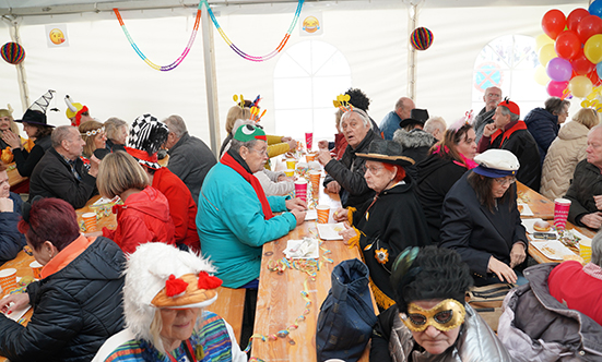 2024-02-13 Faschingdienstag vor dem Rathaus
 24fasching_DSC09551.jpg